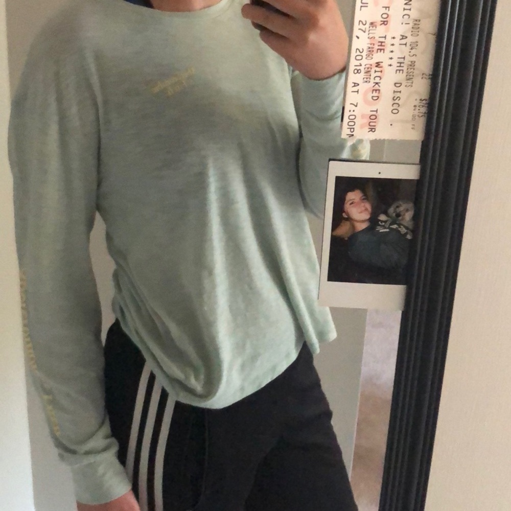 long sleeve t-shirt